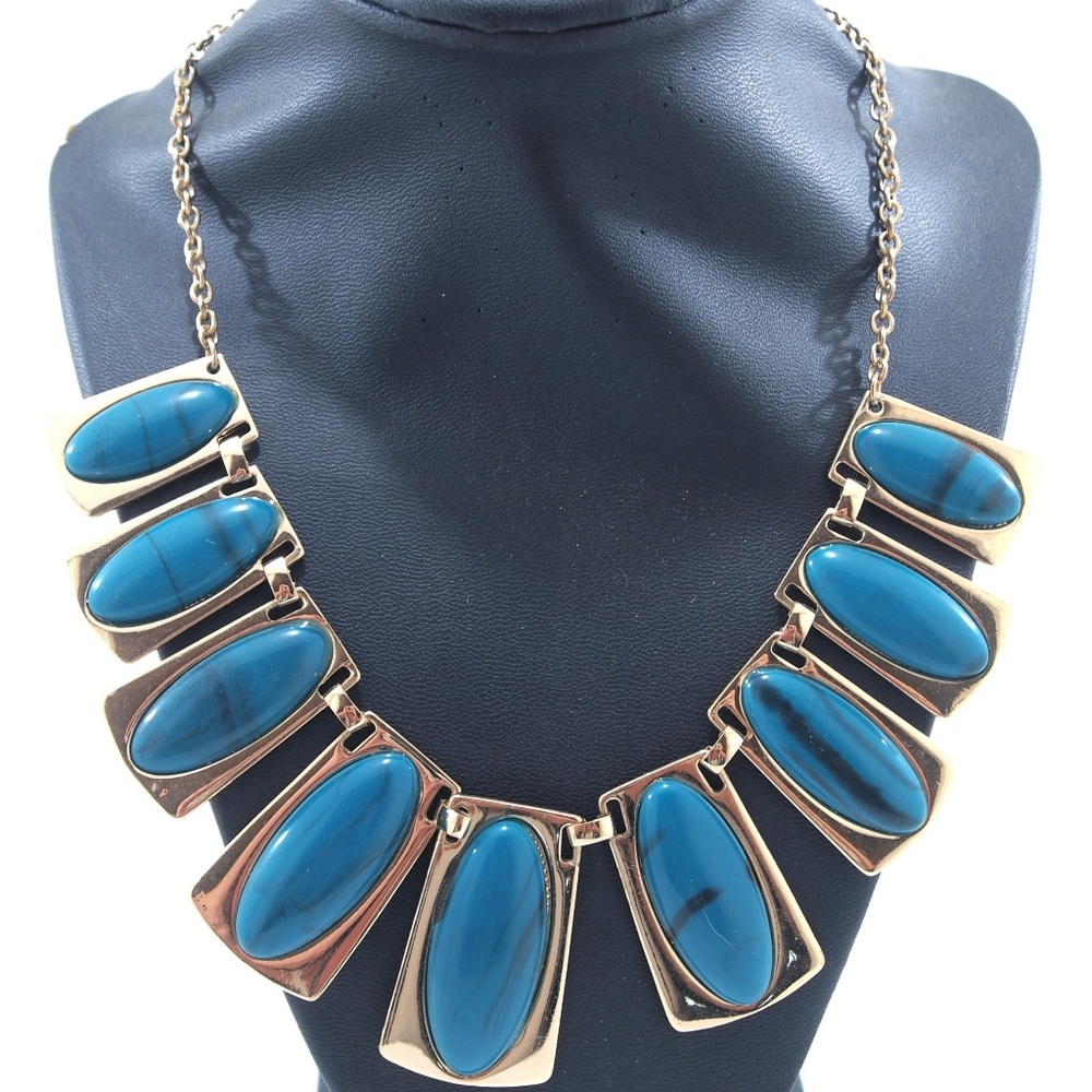 Dark Green Turquoise Oval Costume Jewelry Necklace